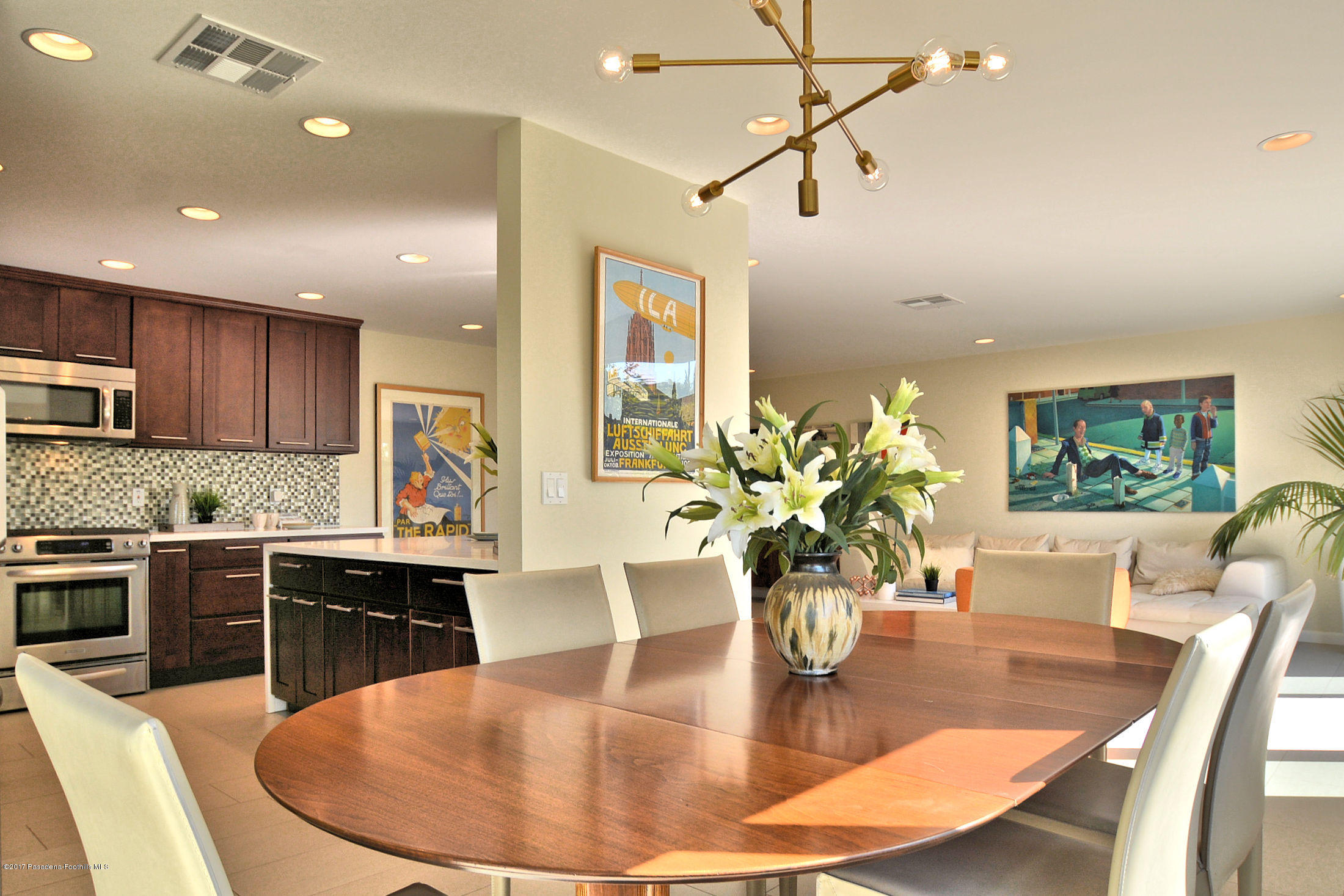 548 Cocopan Drive Altadena, CA 91001 - Photo 16 of 34 Dining