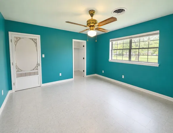 $365,000 | 117 Laughlin Road, Eagle Lake, TX 77434