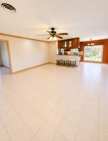 $365,000 | 117 Laughlin Road, Eagle Lake, TX 77434