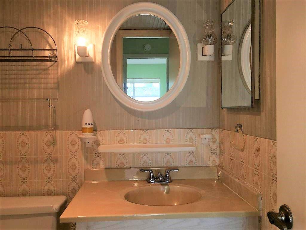 1271 Northwest 13th Street, Unit 355E Boca Raton, FL 33486 - Photo 14 of 22 Bathroom (2)