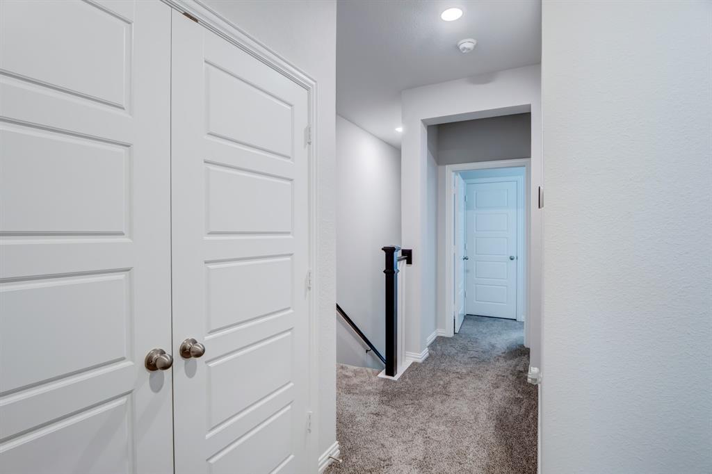 7551 Millingston Road Dallas, TX 75228 - Photo 15 of 36