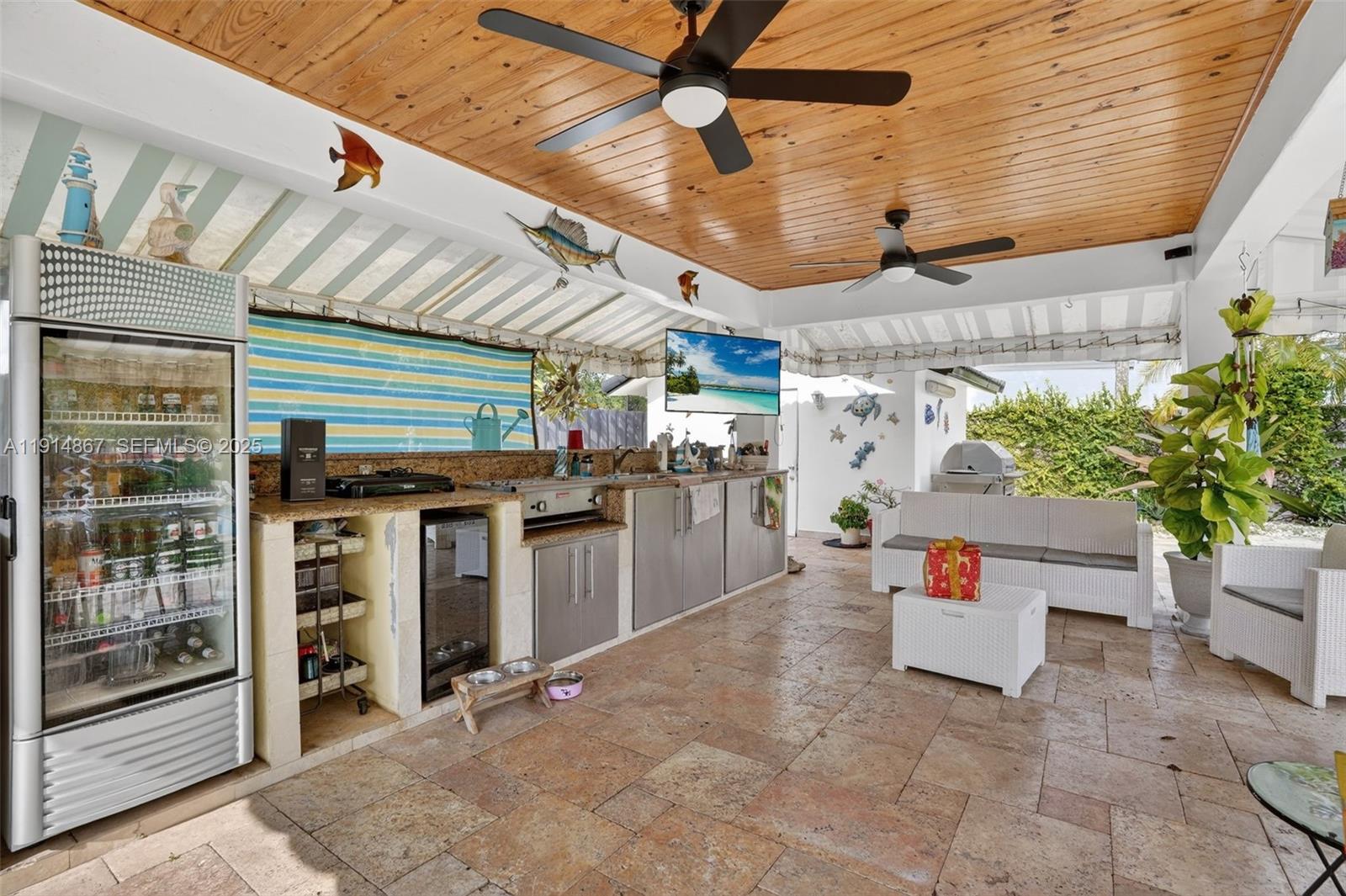 9835 Southwest 26th Terrace Miami, FL 33165 - Photo 38 of 48