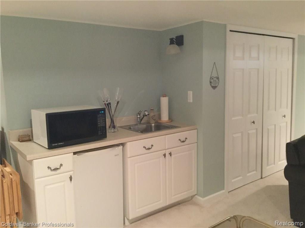2207 Crystal Drive, Unit 20 Rochester Hills, MI 48309 - Photo 20 of 20