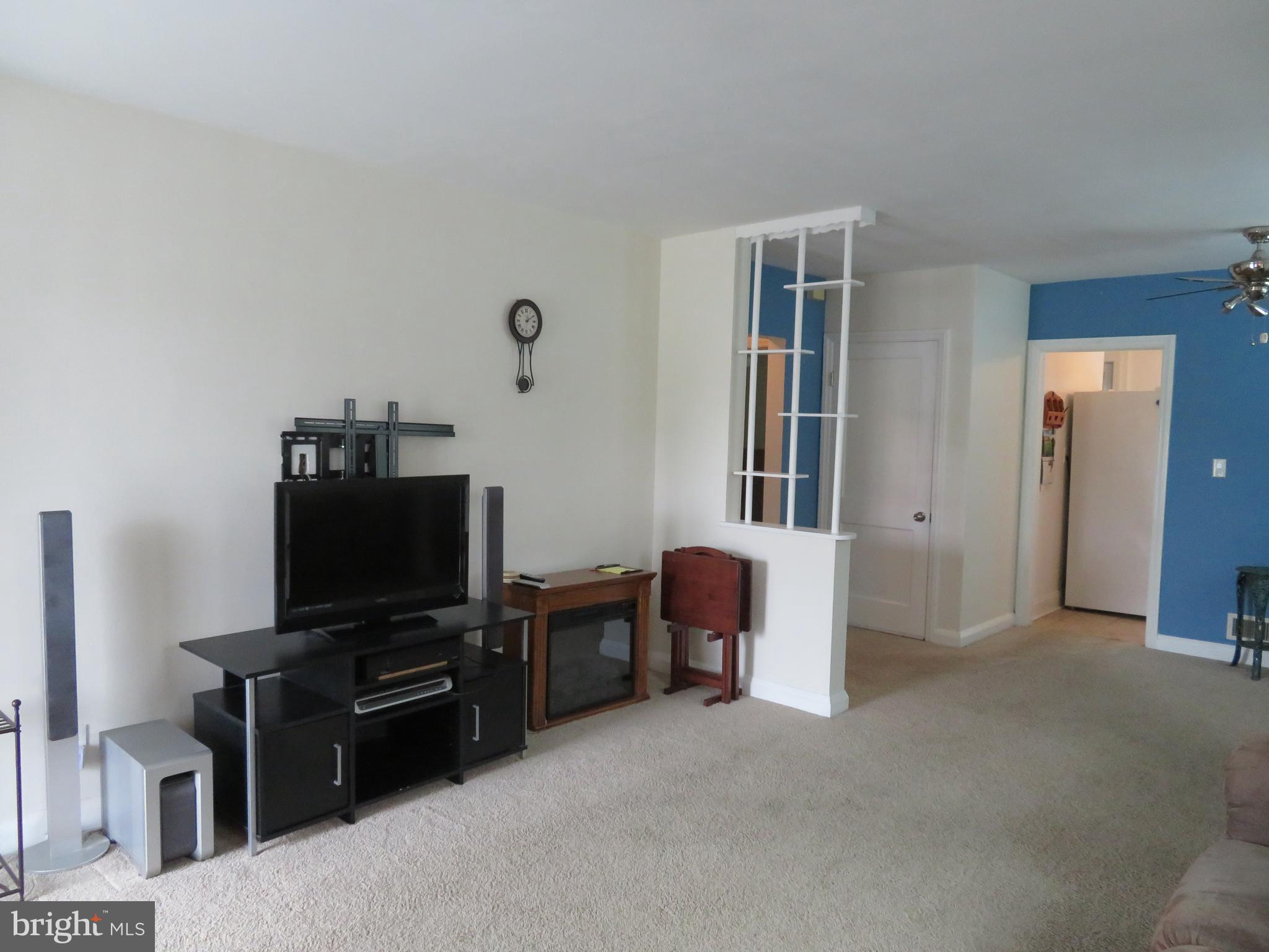 2520 East Joppa Road Baltimore, MD 21234 - Photo 5 of 43 Open living room and dining area