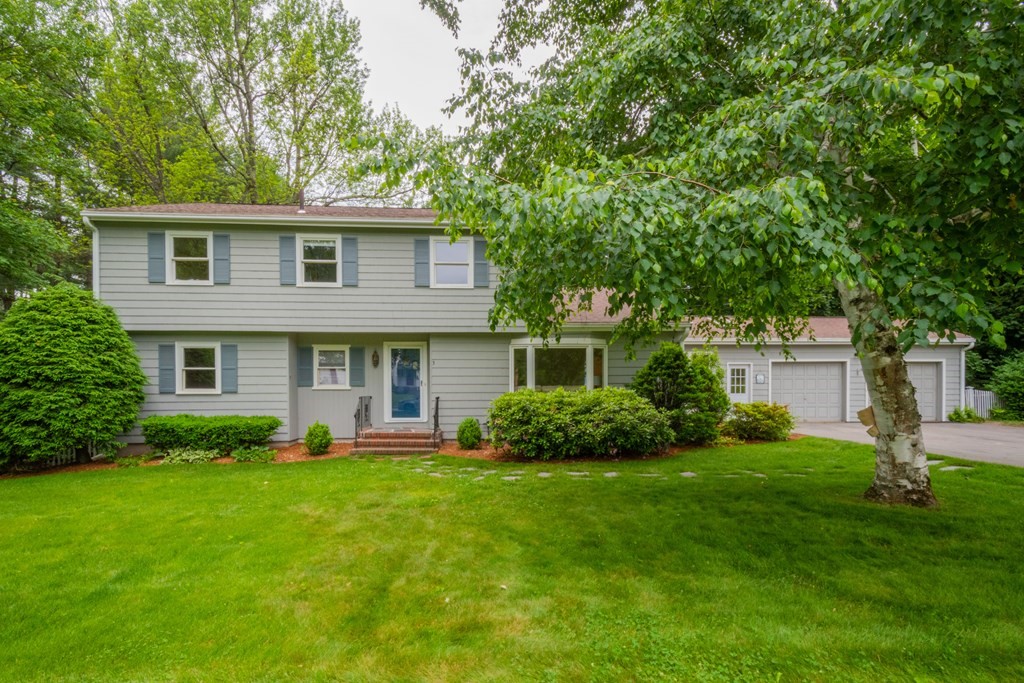 3 MacIntosh Road Bedford, MA 01730 - Photo 1 of 42 Gallery Image 1