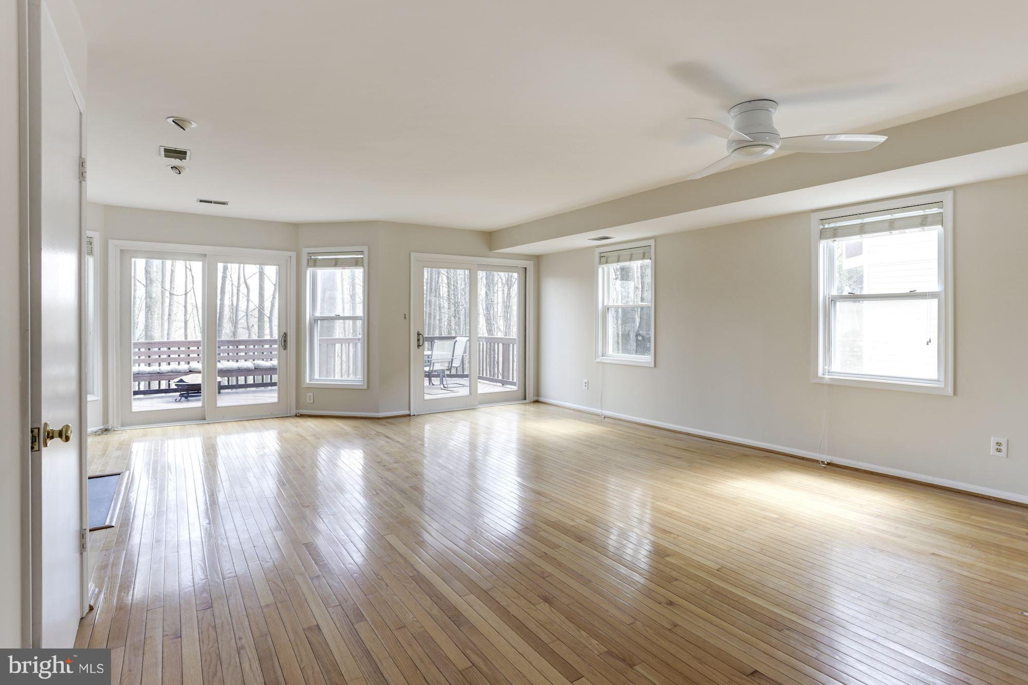 7250 Riding Hood Circle Columbia, MD 21045 - Photo 2 of 30 Living & Dining Rooms