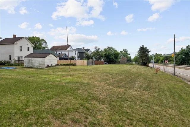 $75,000 | 1652 Ohio River Boulevard, Ambridge, PA 15003