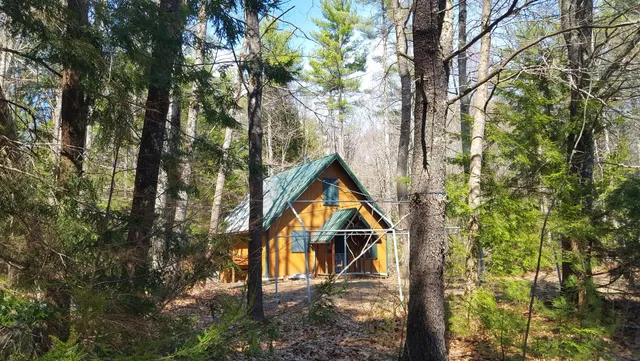 $1,060,000 | 594 River Road, Windham, ME 04062