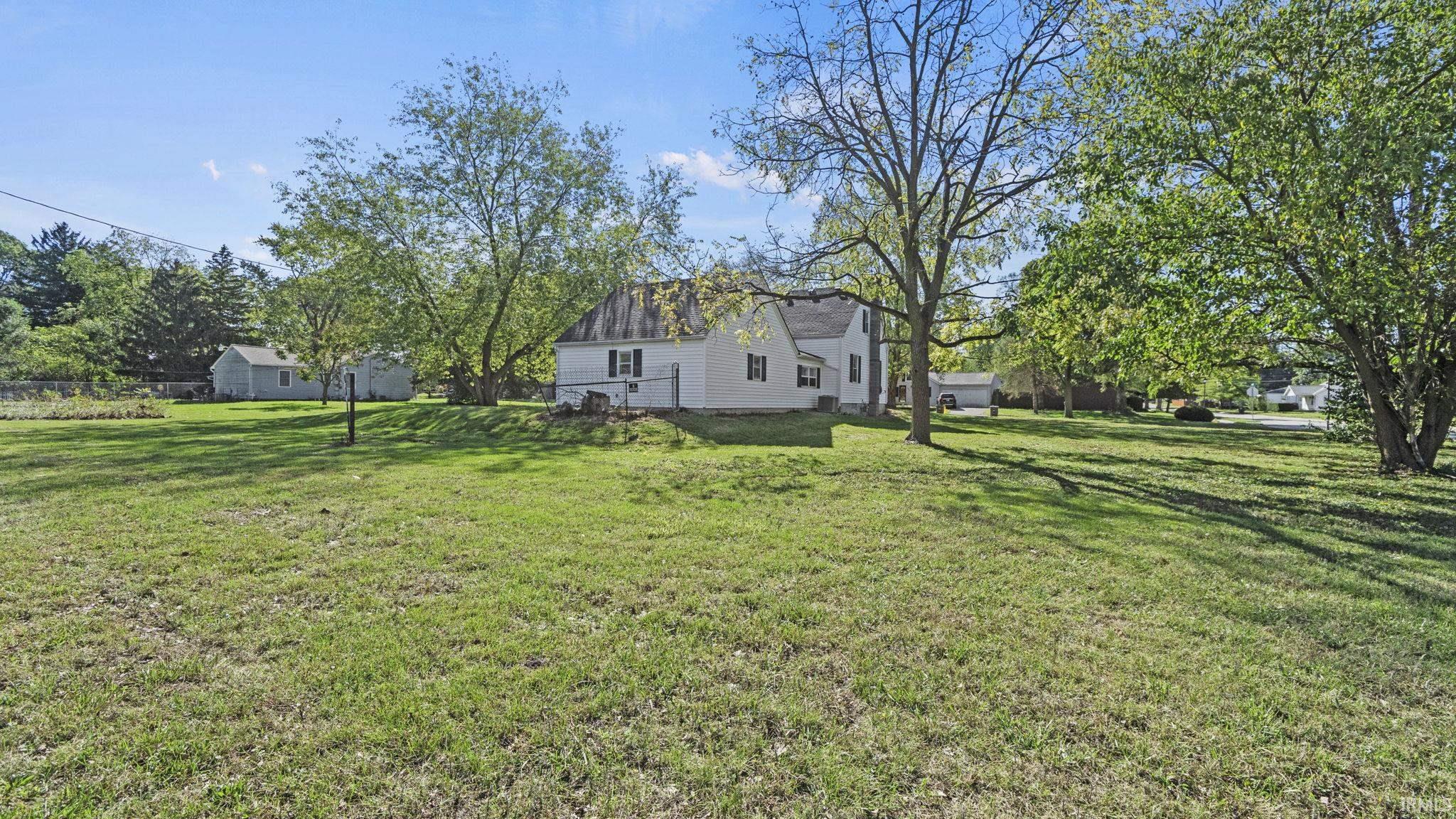 2910 Waynedale Boulevard Fort Wayne, IN 46809 - Photo 26 of 36