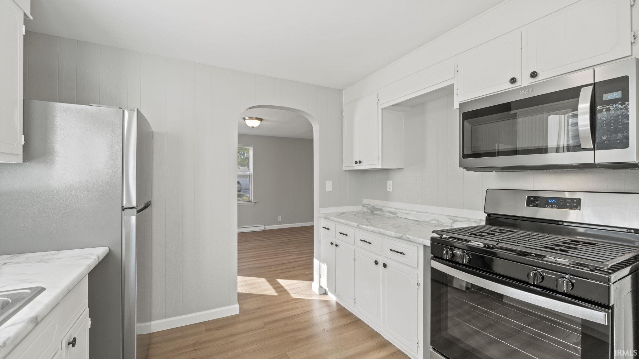 2910 Waynedale Boulevard Fort Wayne, IN 46809 - Photo 6 of 36