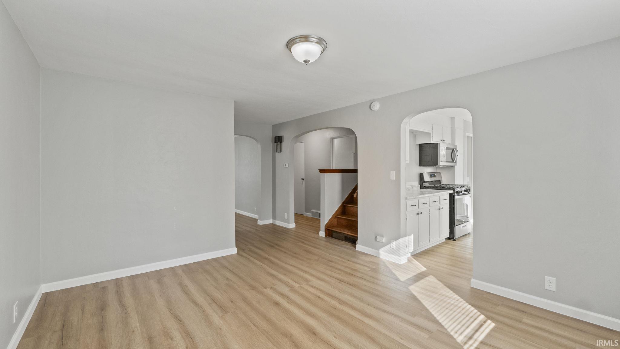 2910 Waynedale Boulevard Fort Wayne, IN 46809 - Photo 10 of 36