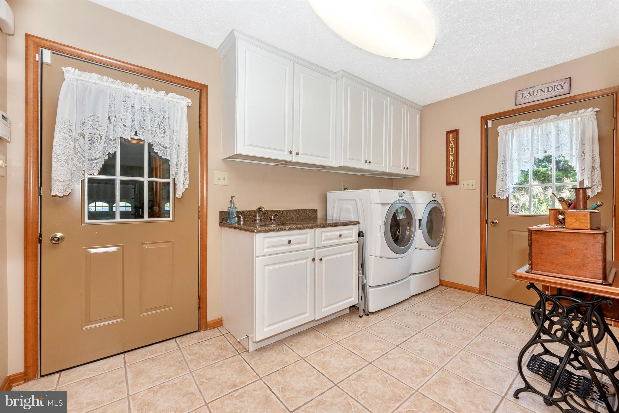 13818 Graceham Road Thurmont, MD 21788 - Photo 25 of 106 Laundry