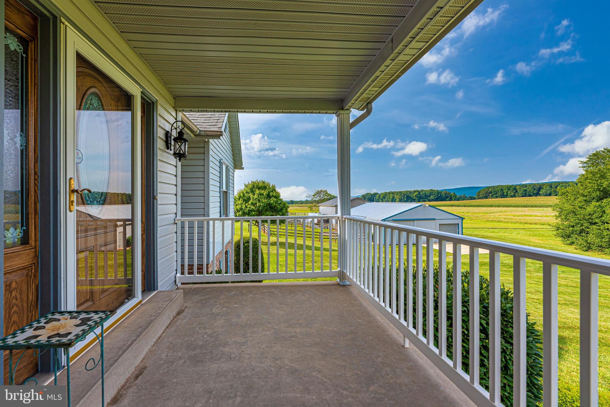 13818 Graceham Road Thurmont, MD 21788 - Photo 68 of 106 Front Porch