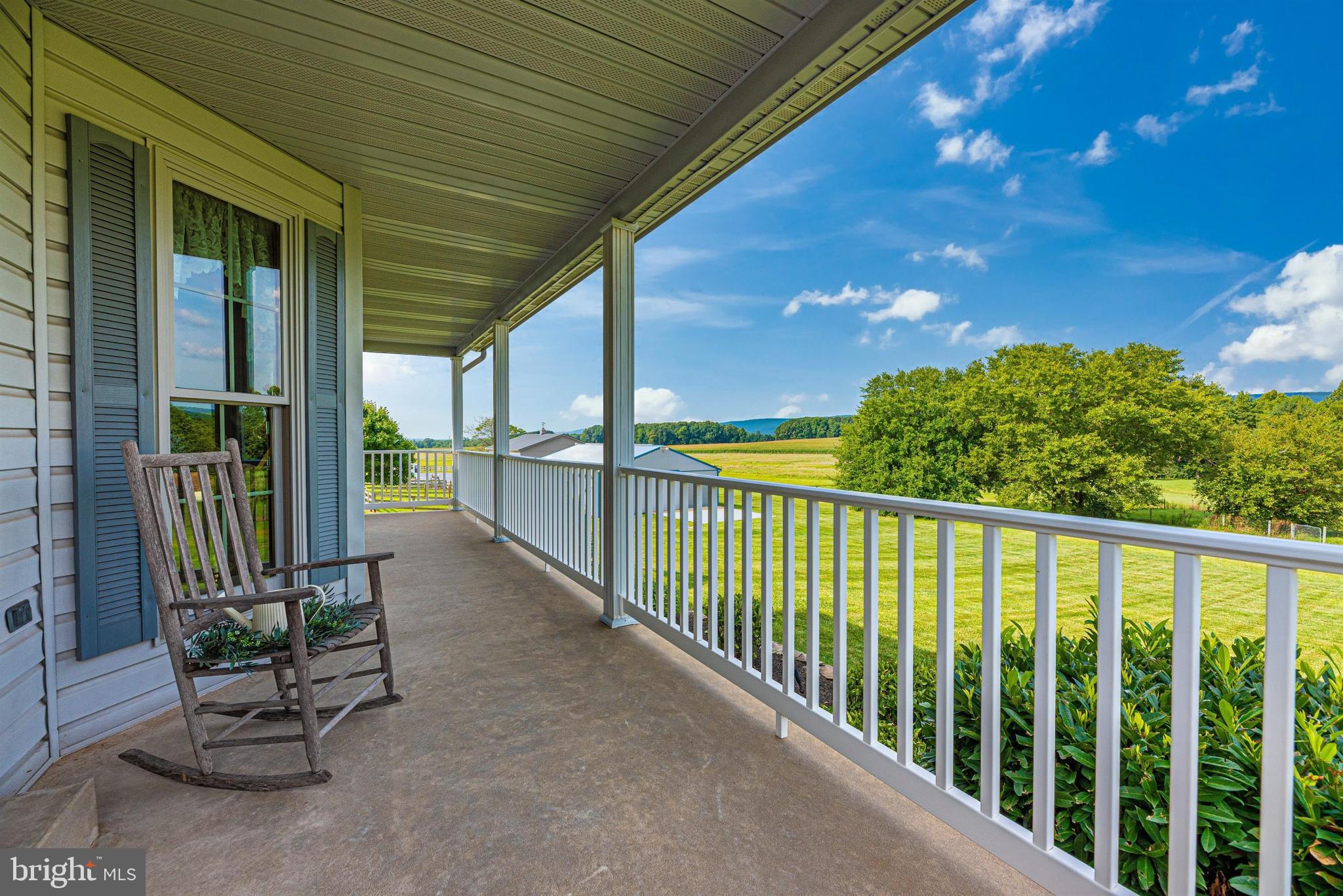 13818 Graceham Road Thurmont, MD 21788 - Photo 69 of 106 Front Porch