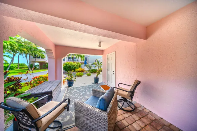 $1,190,000 | 117 Coco Plum Drive, Unit C1, Marathon, FL 33050