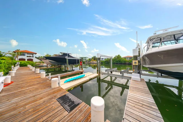 $1,190,000 | 117 Coco Plum Drive, Unit C1, Marathon, FL 33050
