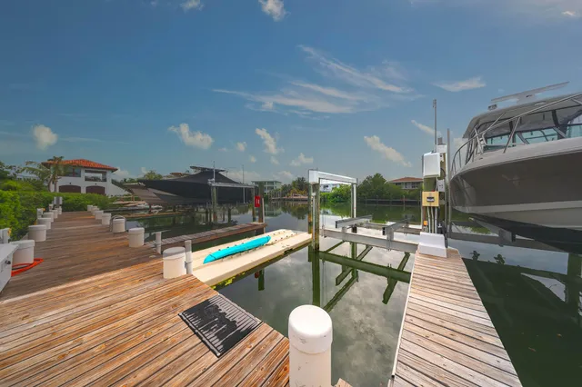 $1,190,000 | 117 Coco Plum Drive, Unit C1, Marathon, FL 33050