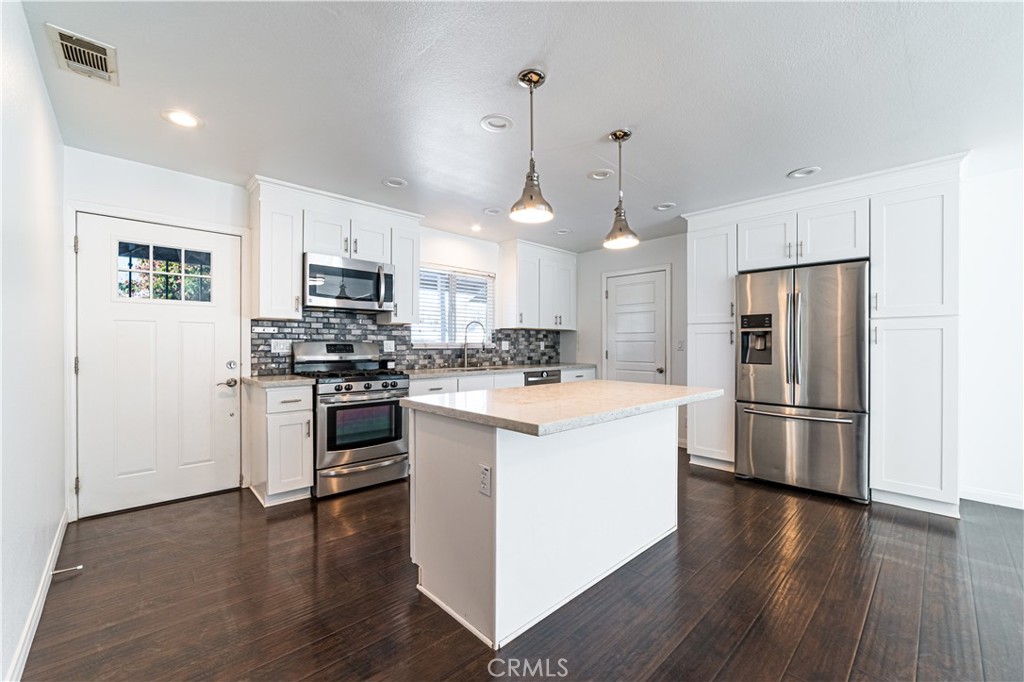 6666 Evelyn Place Riverside, CA 92504 - Photo 6 of 28