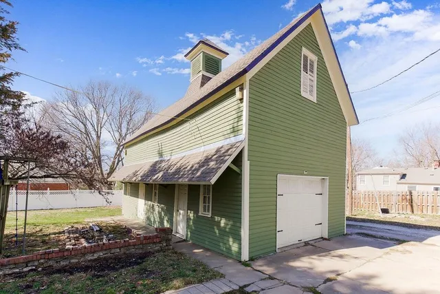 $350,000 | 510 East Chippewa Street, Paola, KS 66071