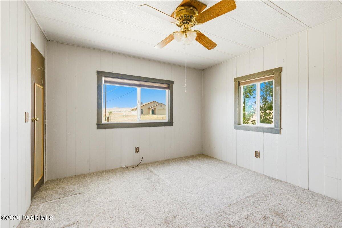 192 North Outback Road Dewey, AZ 86327 - Photo 10 of 25 an empty room with windows