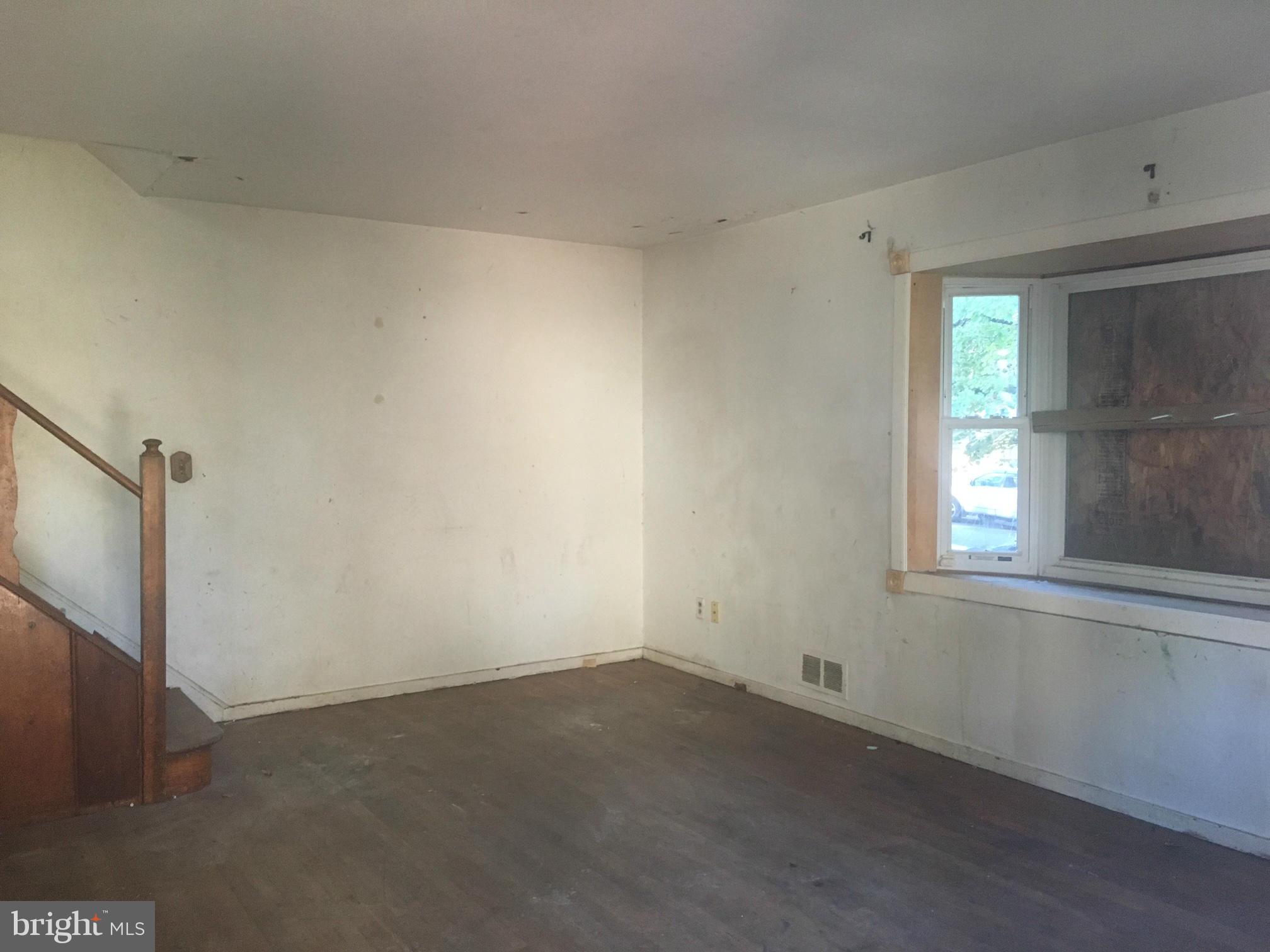 12063 Claridge Road Silver Spring, MD 20902 - Photo 3 of 11 Family Room