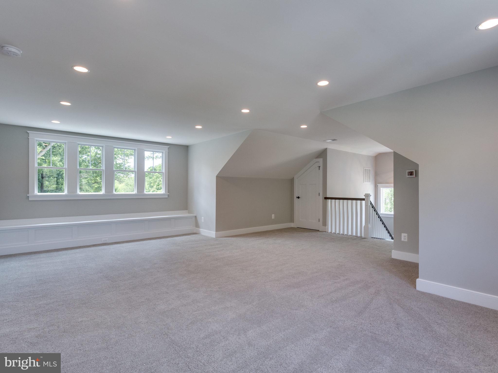208 Tapawingo Road Southwest Vienna, VA 22180 - Photo 20 of 29 Loft