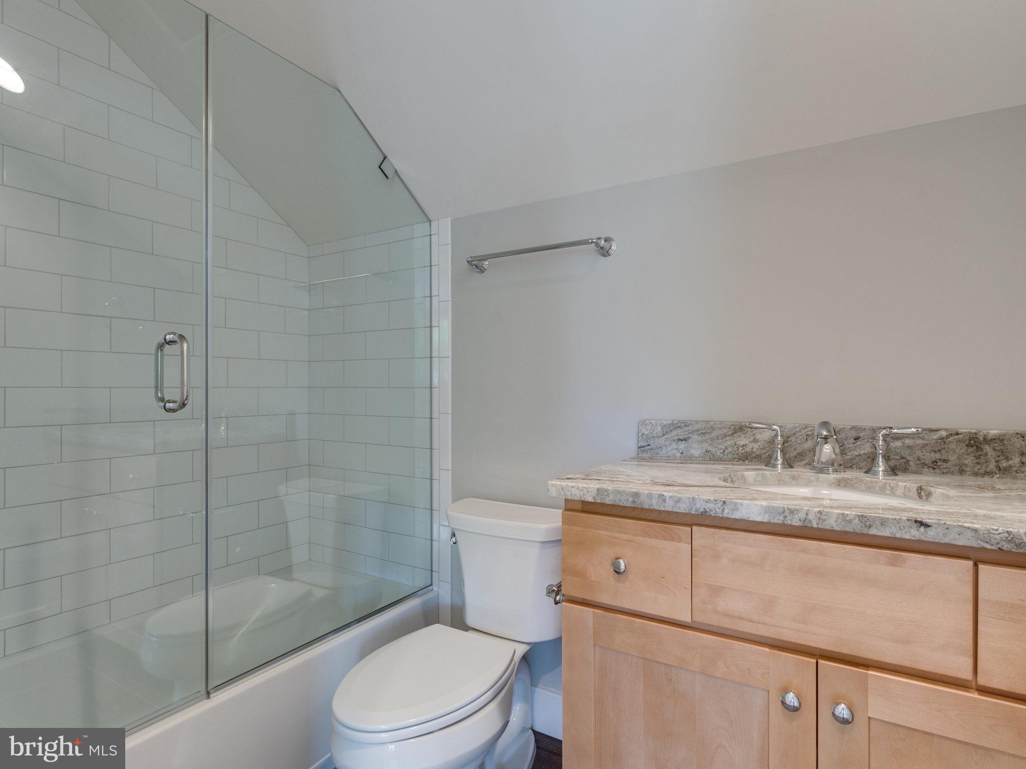 208 Tapawingo Road Southwest Vienna, VA 22180 - Photo 21 of 29 Loft Bathroom