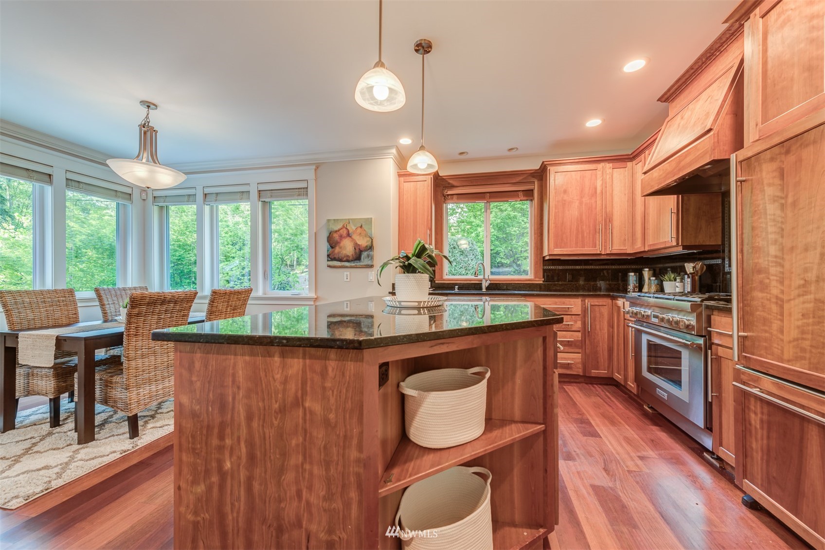 7421 Ridge Way Edmonds, WA 98026 - Photo 8 of 40 Gallery Image 8