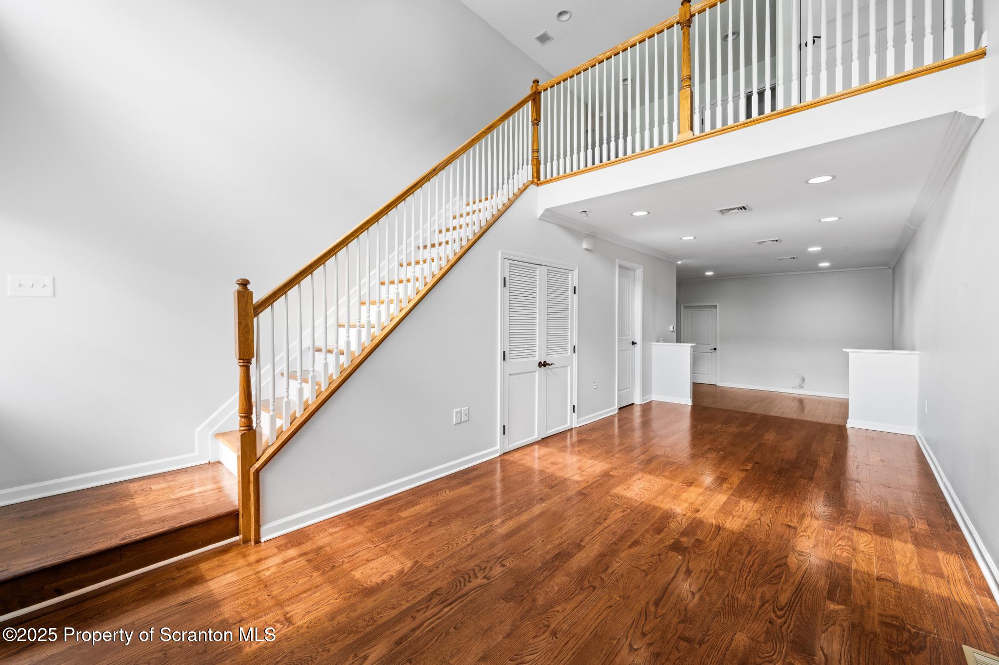 609 Edith Street Old Forge, PA 18518 - Photo 4 of 25 a view of an entryway