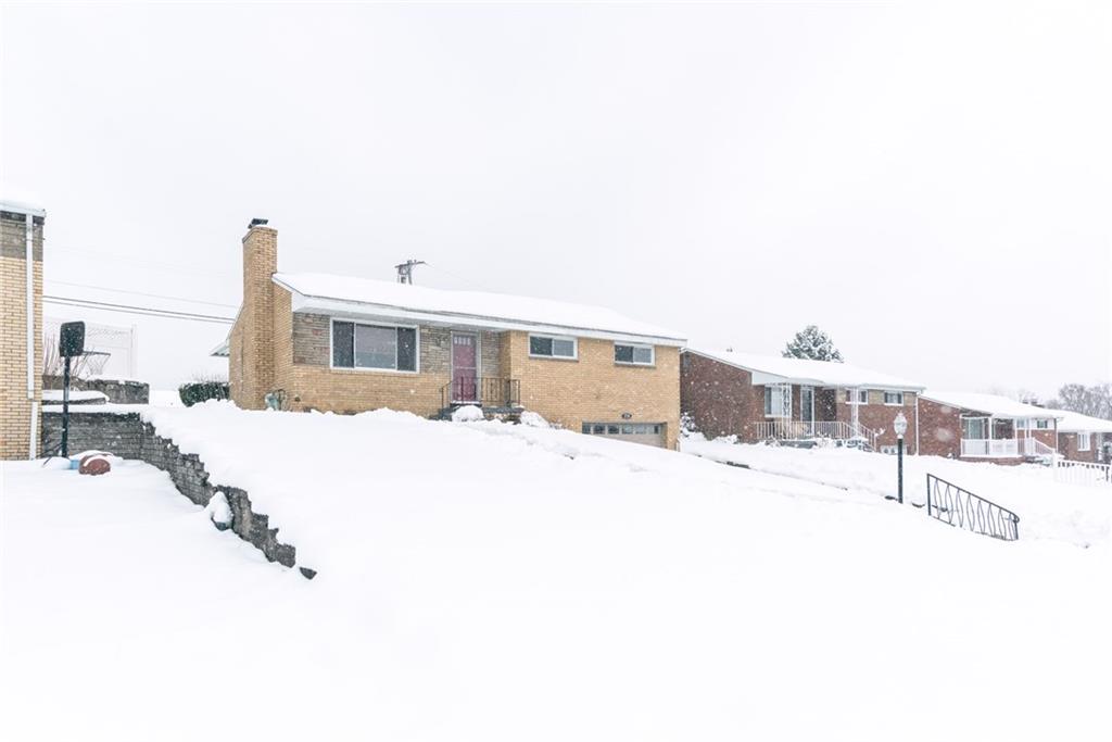1739 Elderslee Road Baldwin, PA 15227 - Photo 3 of 24 Gallery Image 3