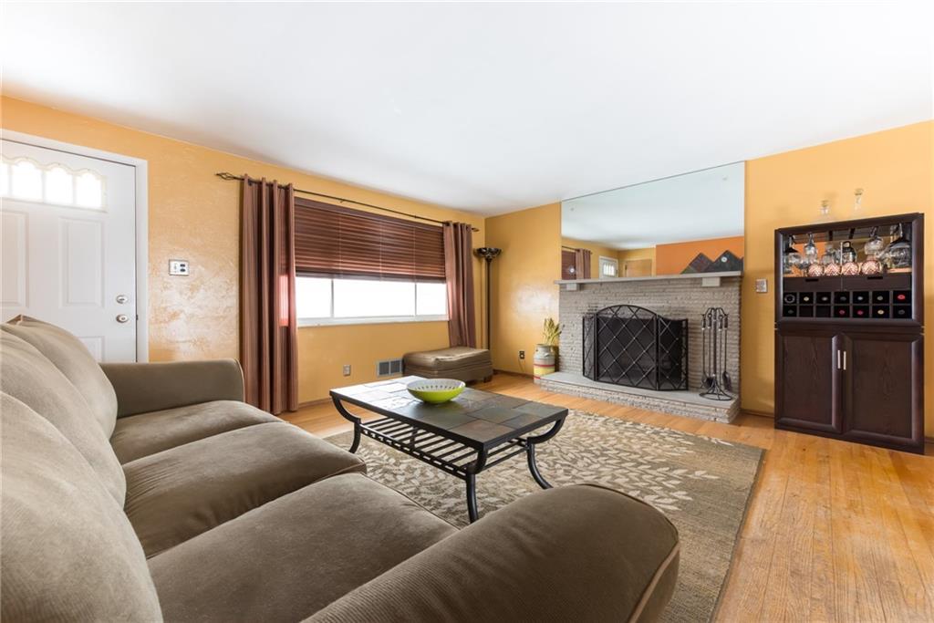 1739 Elderslee Road Baldwin, PA 15227 - Photo 5 of 24 Gallery Image 5
