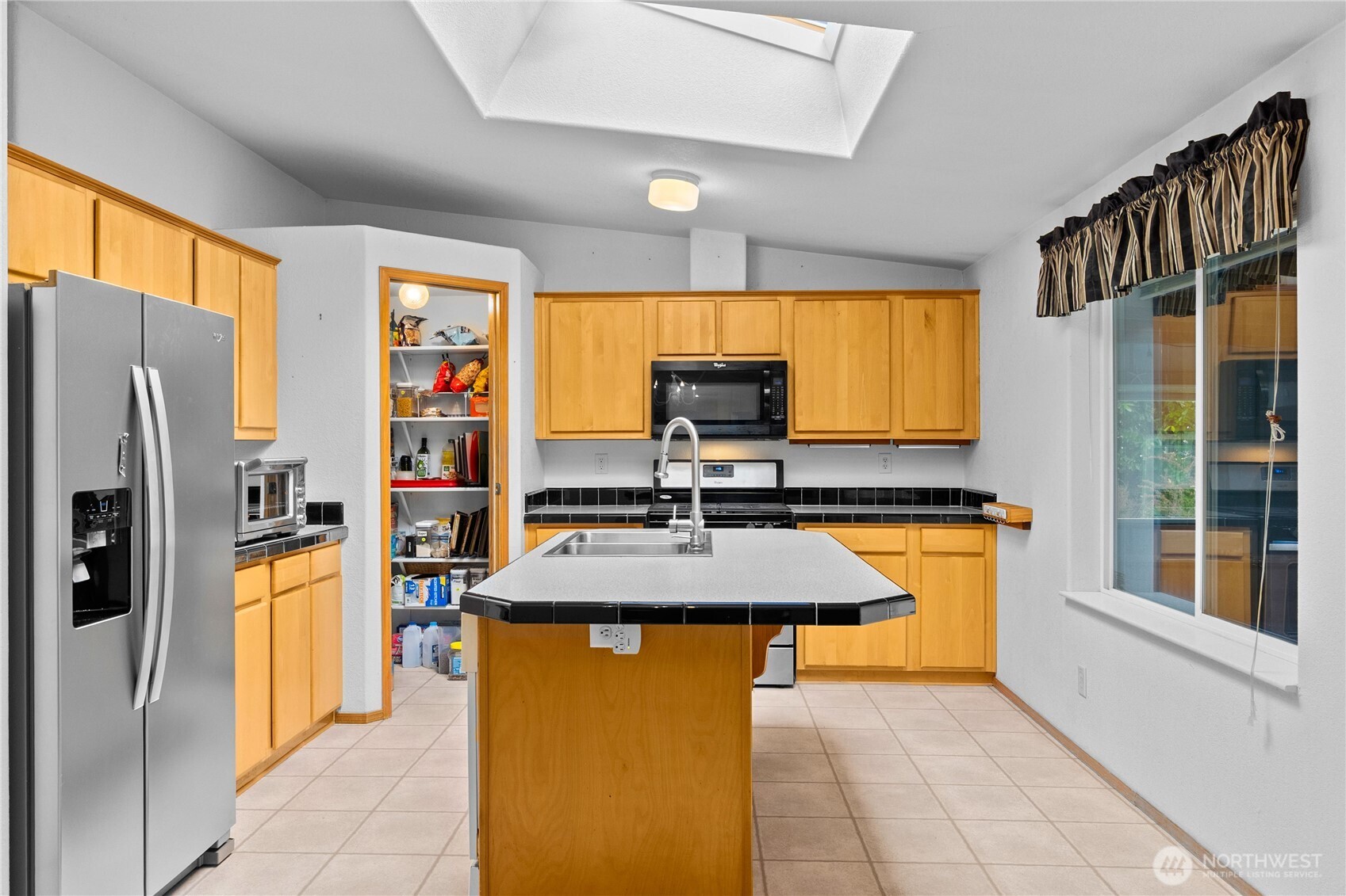 18437 Elderberry Street Southwest Rochester, WA 98579 - Photo 11 of 38