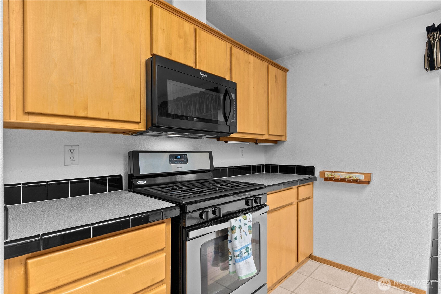 18437 Elderberry Street Southwest Rochester, WA 98579 - Photo 11 of 38 Gallery Image 11