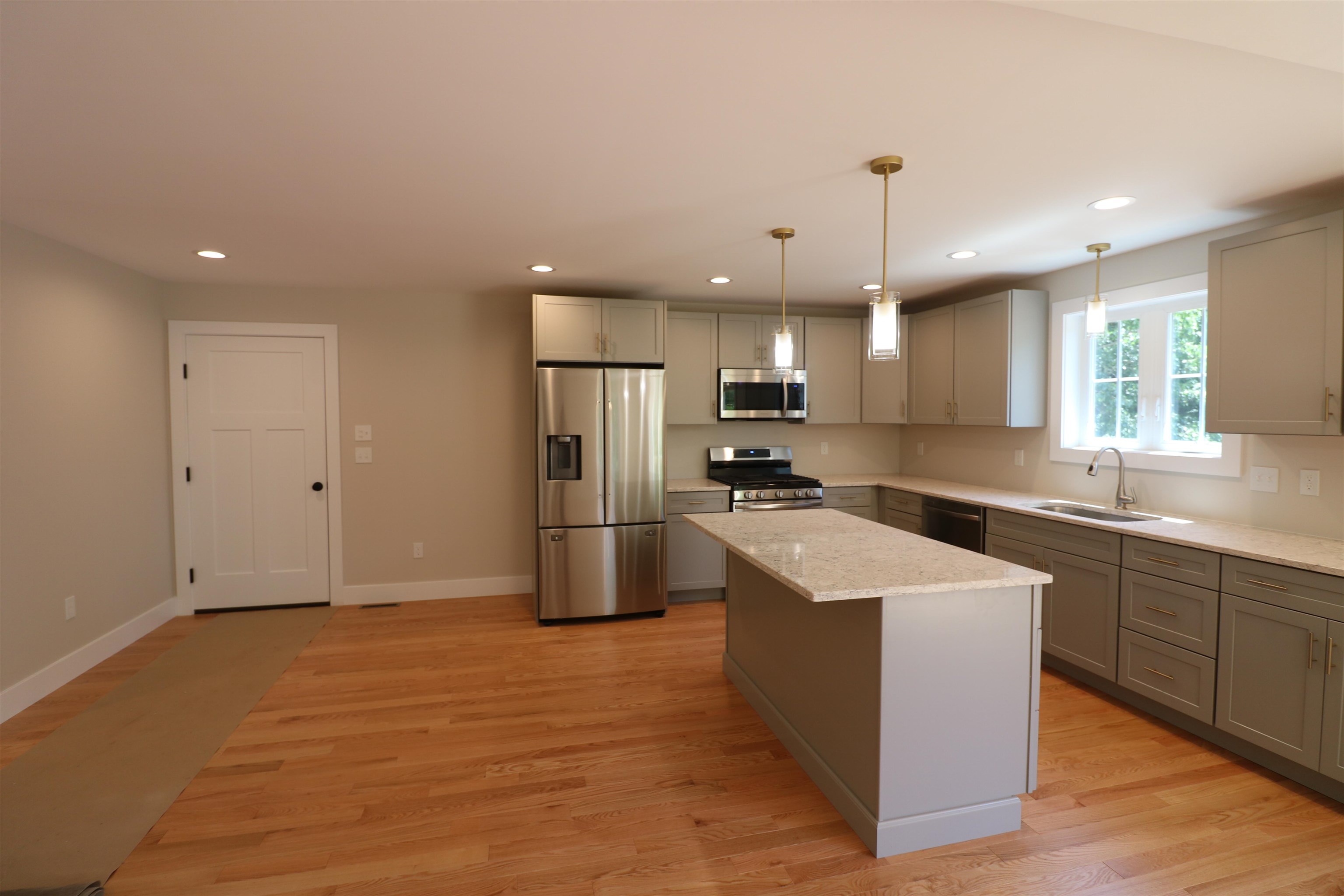 211 West Mill Pond Road, Unit 3 Nottingham, NH 03290 - Photo 19 of 32