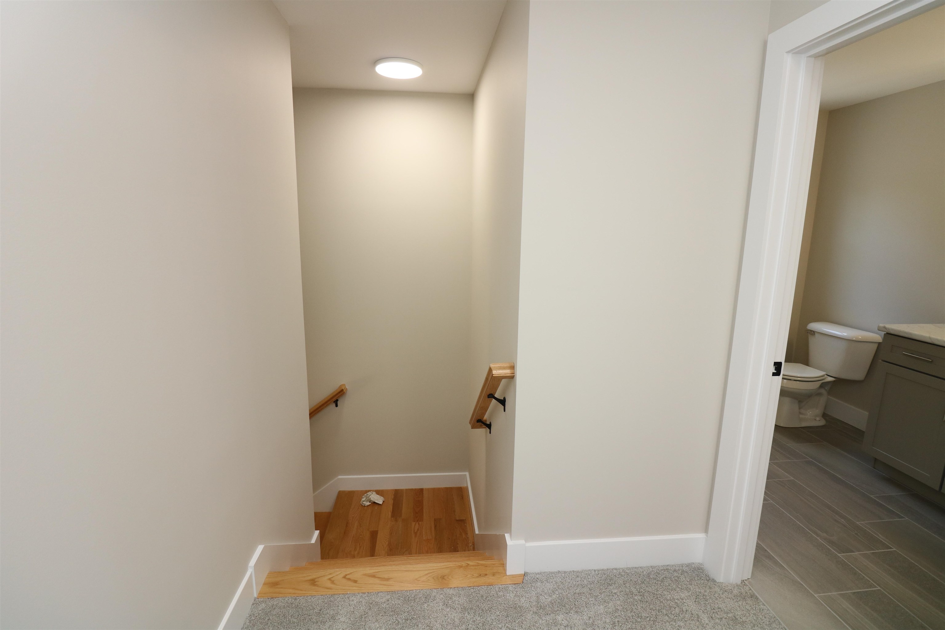 211 West Mill Pond Road, Unit 3 Nottingham, NH 03290 - Photo 25 of 32