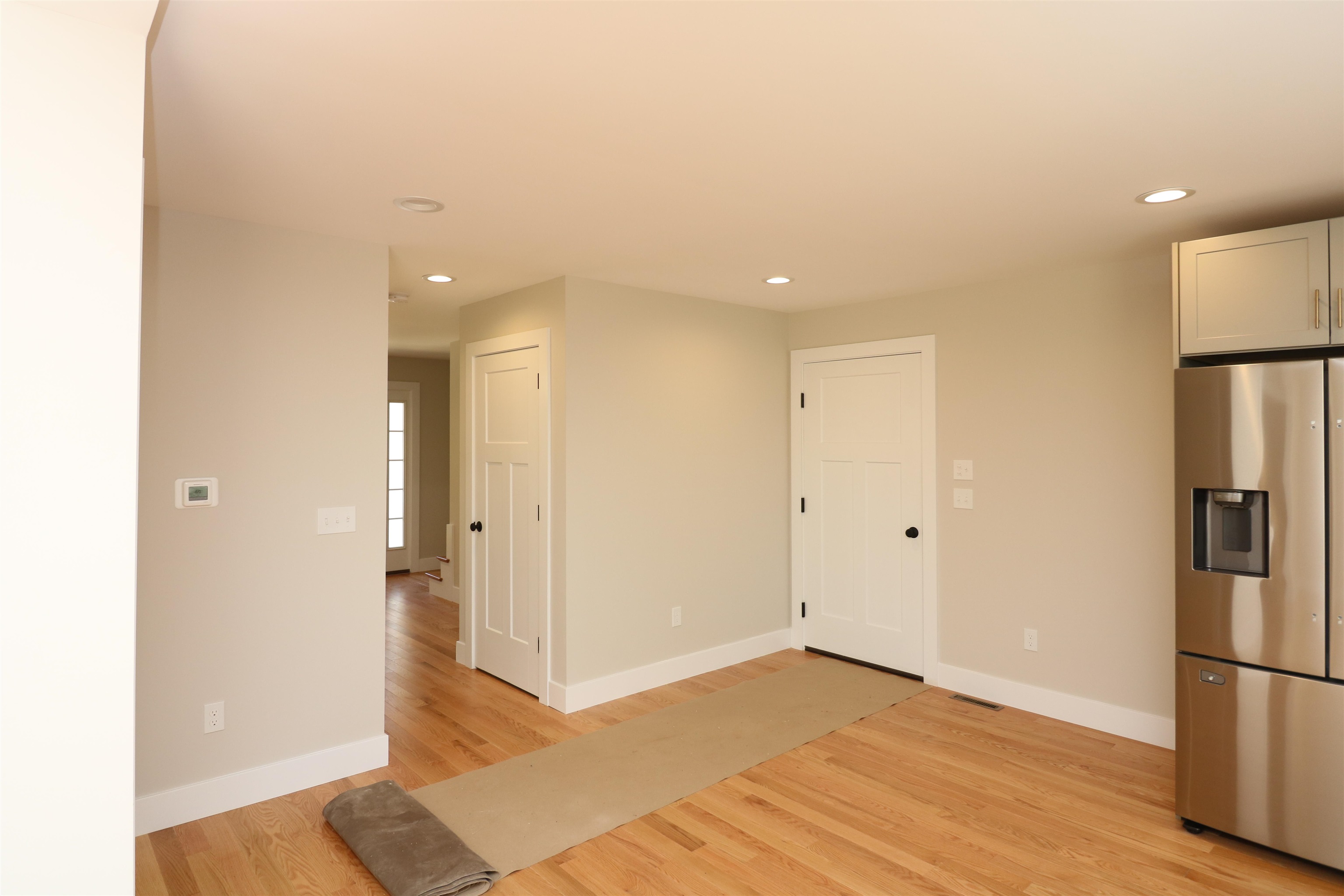 211 West Mill Pond Road, Unit 3 Nottingham, NH 03290 - Photo 5 of 32
