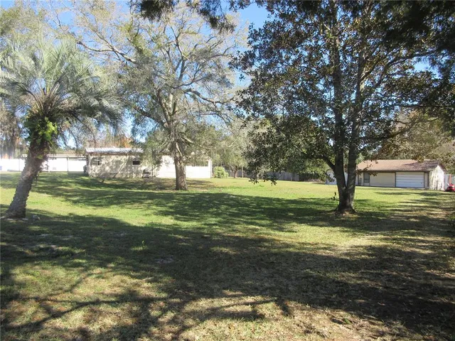 $164,000 | 1605 Southeast 160th Court, Ocklawaha, FL 32179