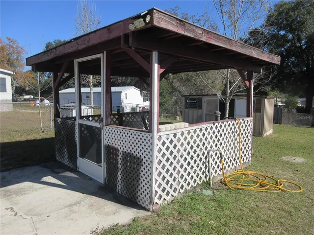 $164,000 | 1605 Southeast 160th Court, Ocklawaha, FL 32179