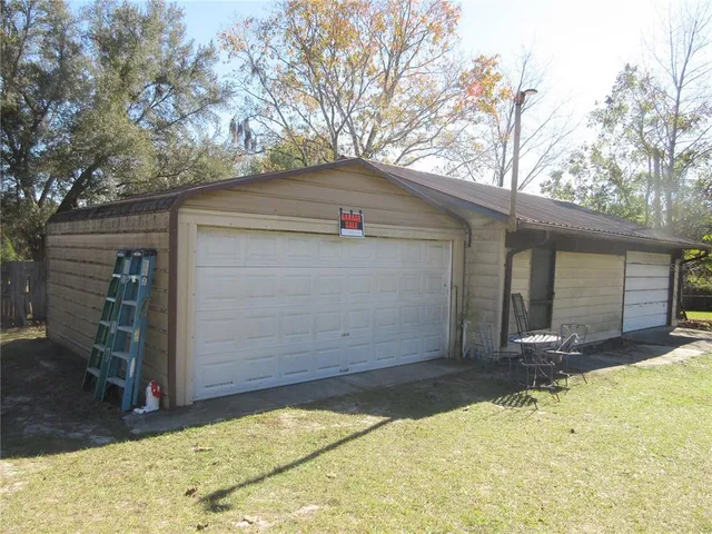 $164,000 | 1605 Southeast 160th Court, Ocklawaha, FL 32179