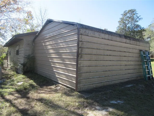 $164,000 | 1605 Southeast 160th Court, Ocklawaha, FL 32179