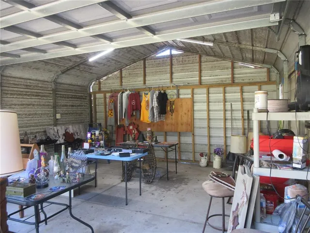 $164,000 | 1605 Southeast 160th Court, Ocklawaha, FL 32179