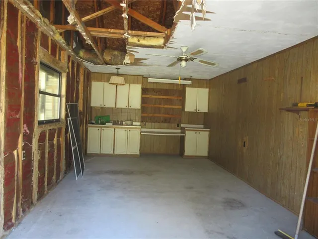 $164,000 | 1605 Southeast 160th Court, Ocklawaha, FL 32179