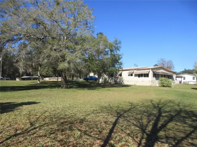 $164,000 | 1605 Southeast 160th Court, Ocklawaha, FL 32179