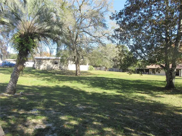 $164,000 | 1605 Southeast 160th Court, Ocklawaha, FL 32179