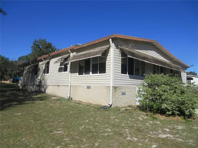$164,000 | 1605 Southeast 160th Court, Ocklawaha, FL 32179