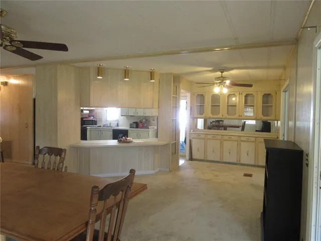 $164,000 | 1605 Southeast 160th Court, Ocklawaha, FL 32179