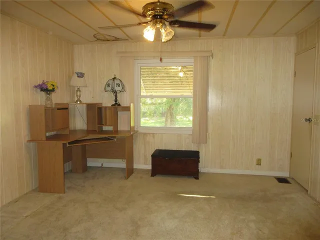 $164,000 | 1605 Southeast 160th Court, Ocklawaha, FL 32179