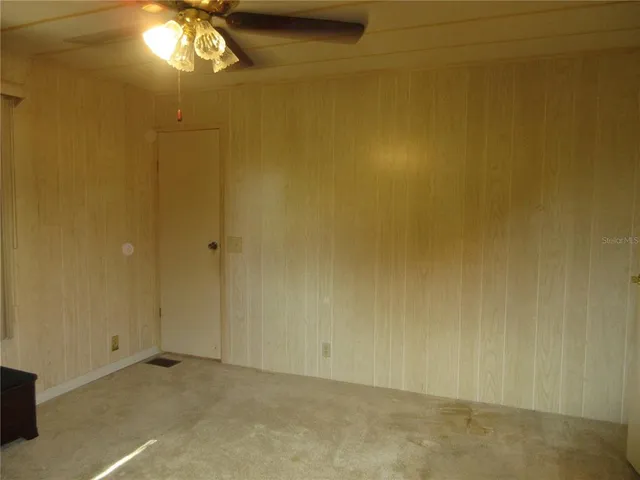 $164,000 | 1605 Southeast 160th Court, Ocklawaha, FL 32179