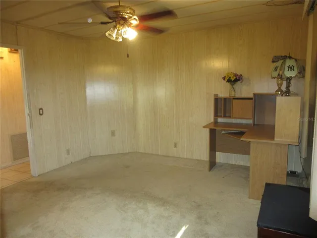 $164,000 | 1605 Southeast 160th Court, Ocklawaha, FL 32179