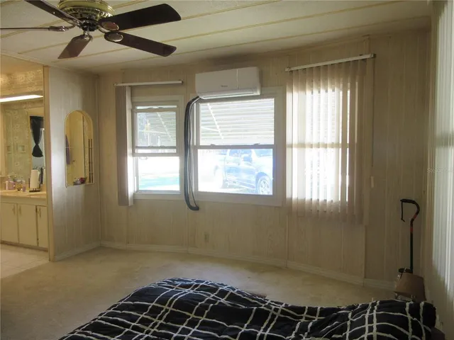 $164,000 | 1605 Southeast 160th Court, Ocklawaha, FL 32179